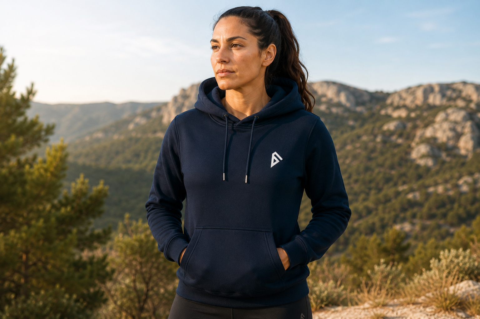 FALCO H001F — Fly On Your Own — Hoodie Bleu Marine