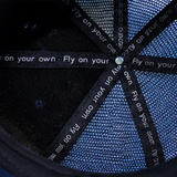 Détail des finitions de la casquette Falco navy édition limitée